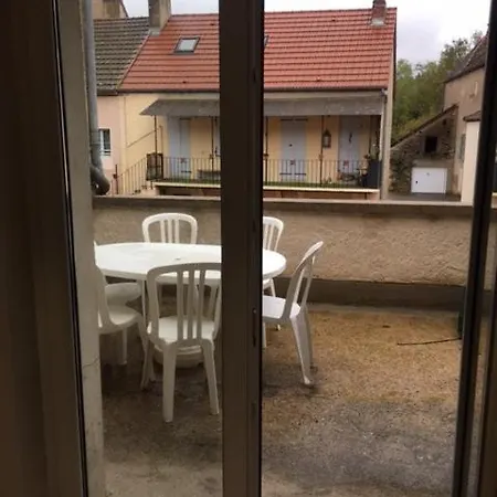 度假居 Le Linteau Des Maranges *