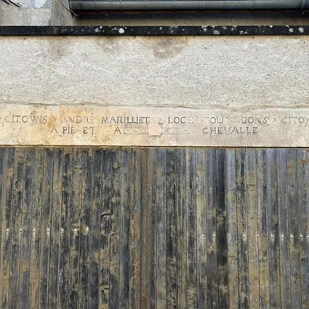 Le Linteau Des Maranges *